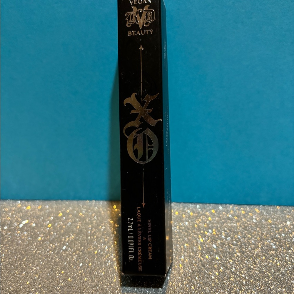 BNIB! Kat Von D XO Vinyl Lip Cream in Hollyhock 70 🌹 - Picture 2 of 8